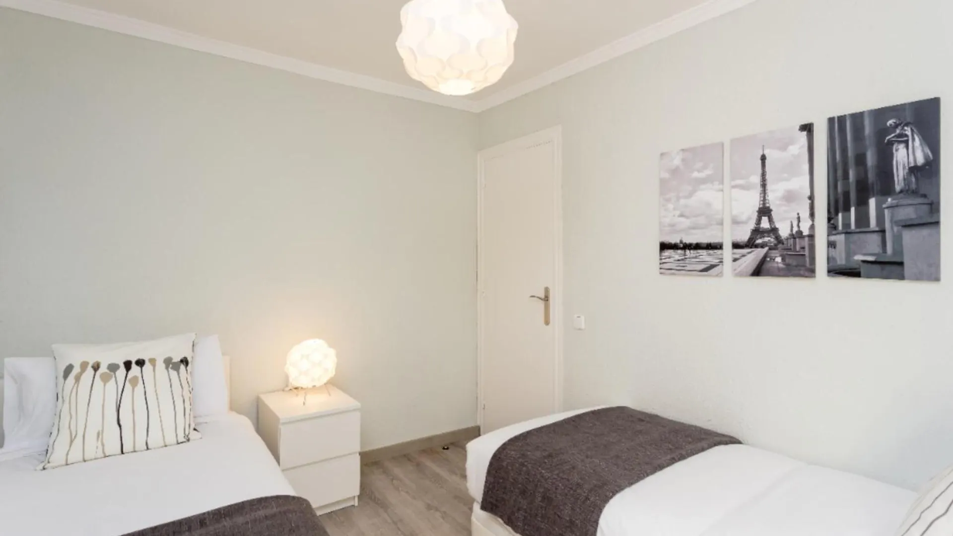 Beautiful And Comfortable Apartment For 6 People Next To Fira De Barcelona لوسبيتاليت دي يوبريغات